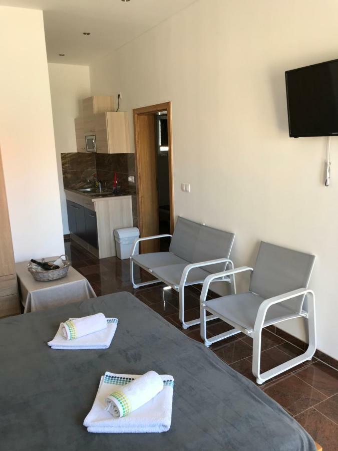 Apartmani Subašić Pag Town Bagian luar foto