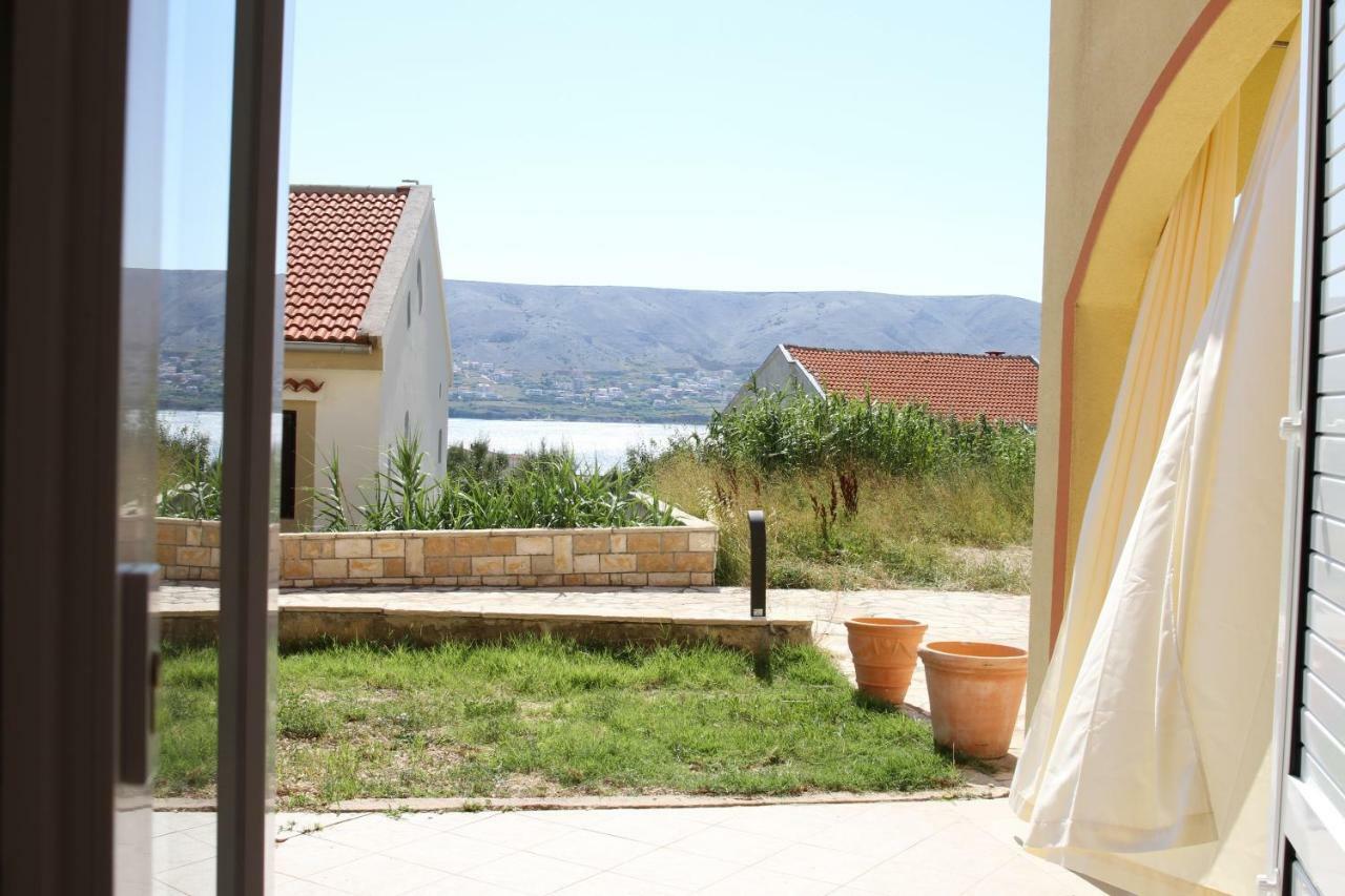Apartmani Subašić Pag Town Bagian luar foto