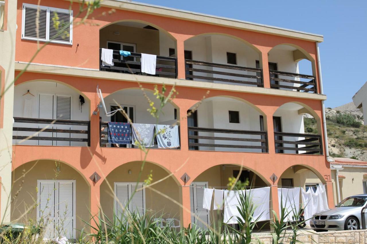 Apartmani Subašić Pag Town Bagian luar foto