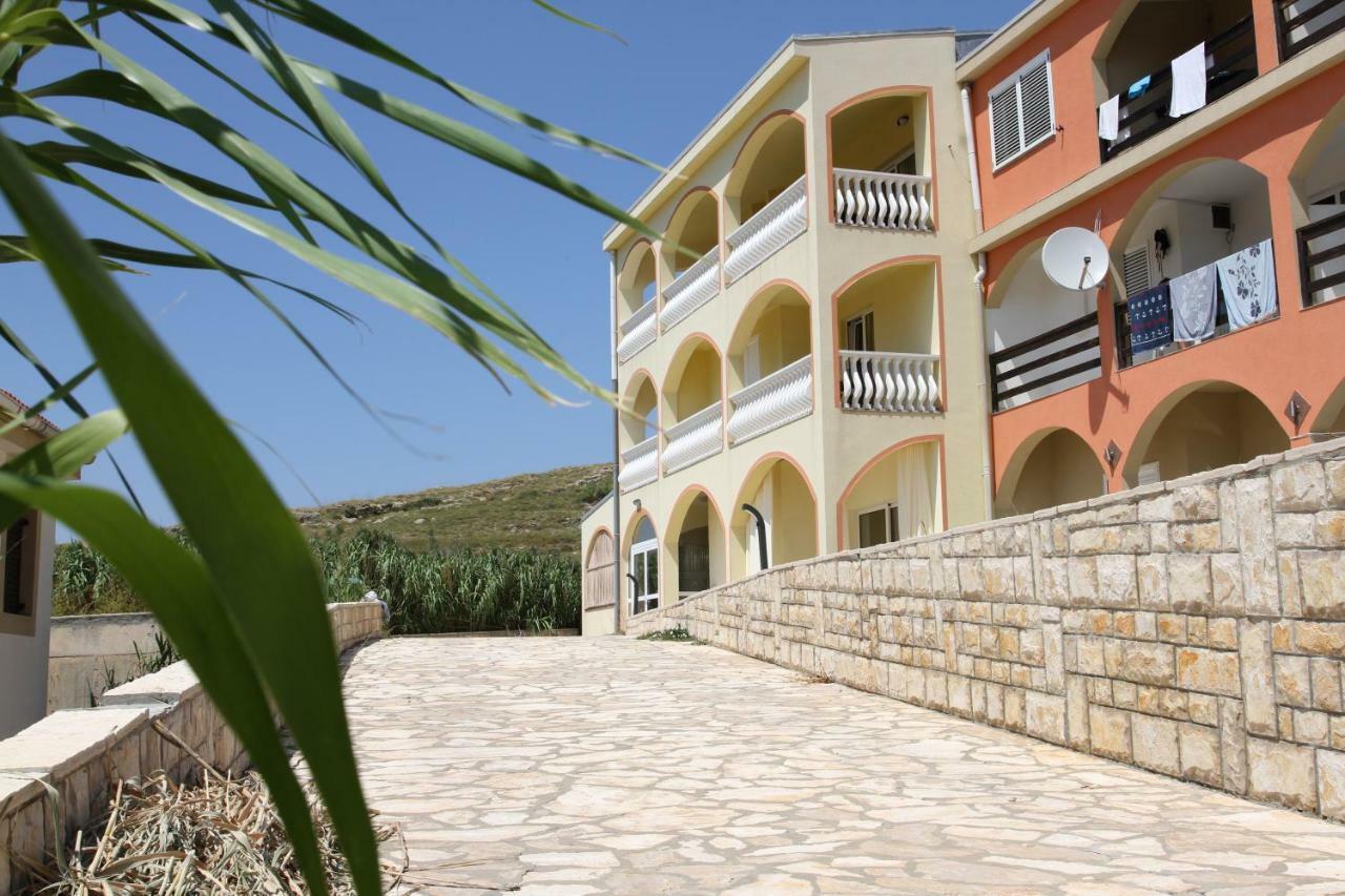 Apartmani Subašić Pag Town Bagian luar foto