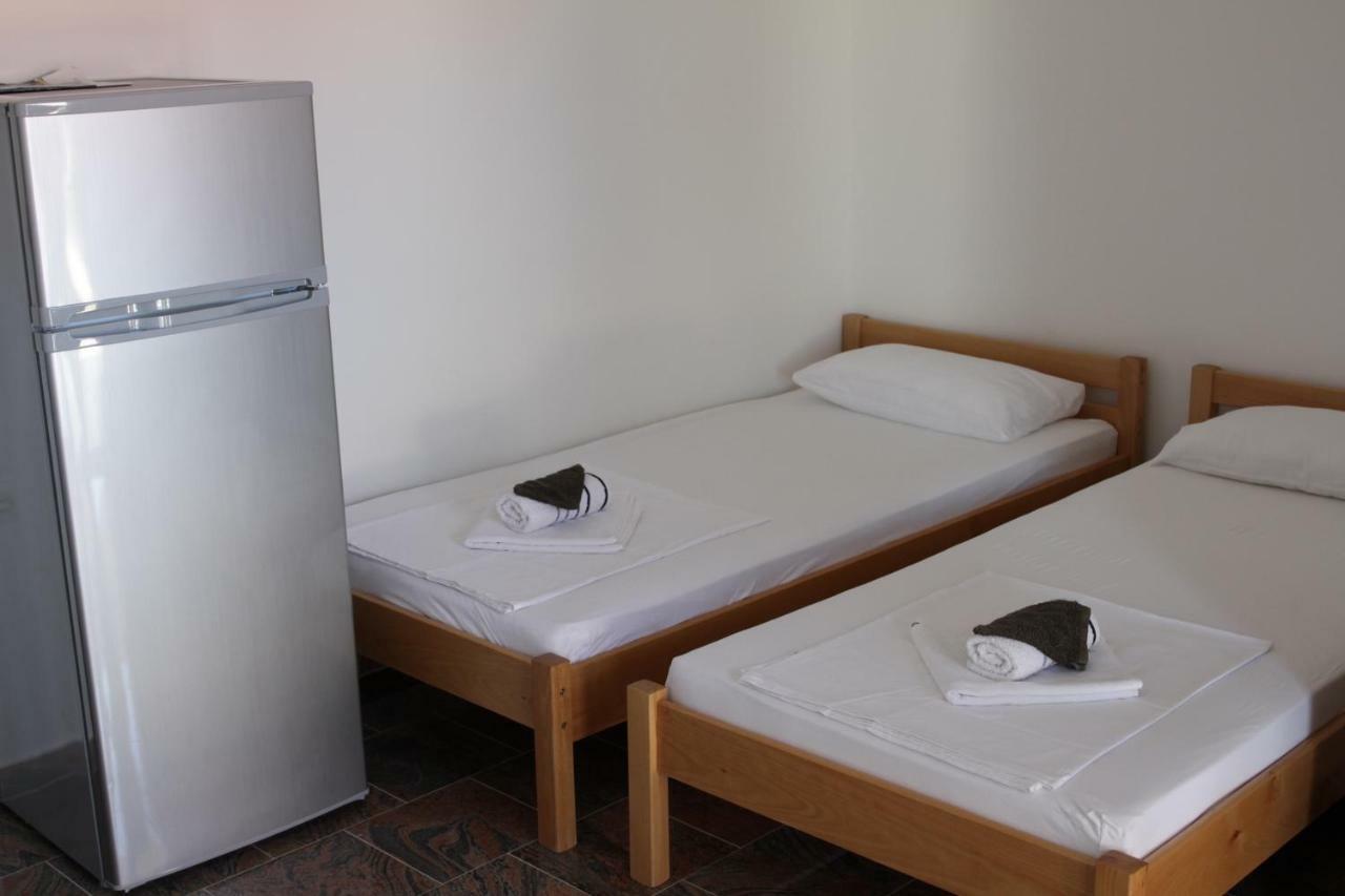 Apartmani Subašić Pag Town Bagian luar foto